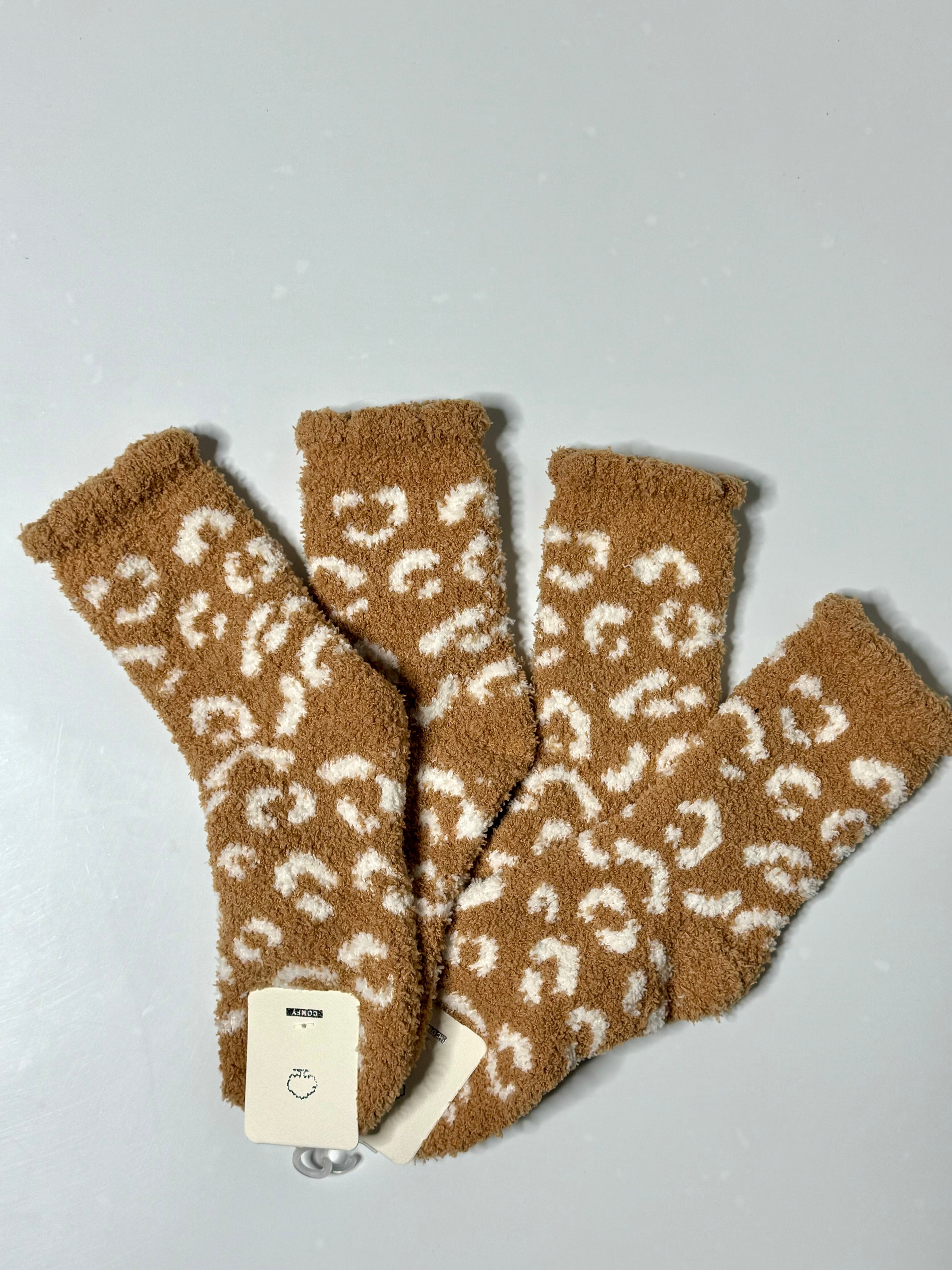 Leopard Pattern Fuzzy Socks